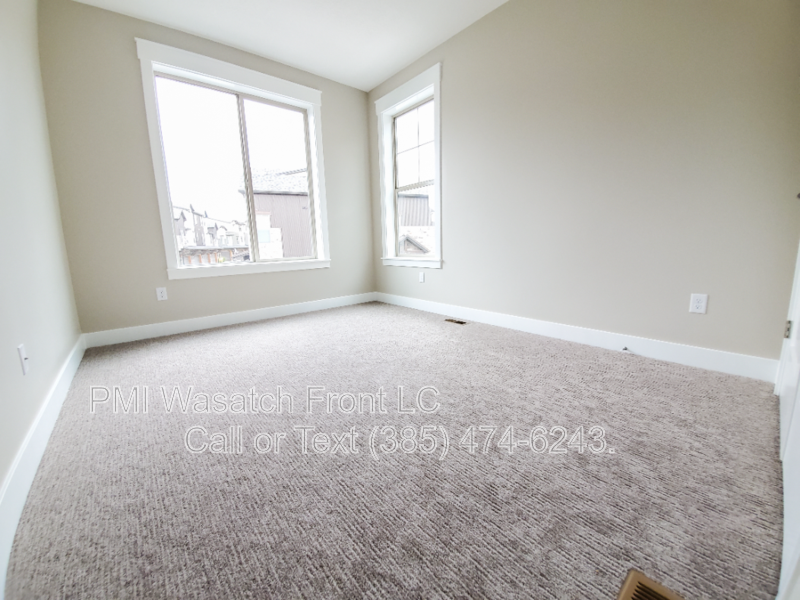 Lovely Sandy Townhome. property image