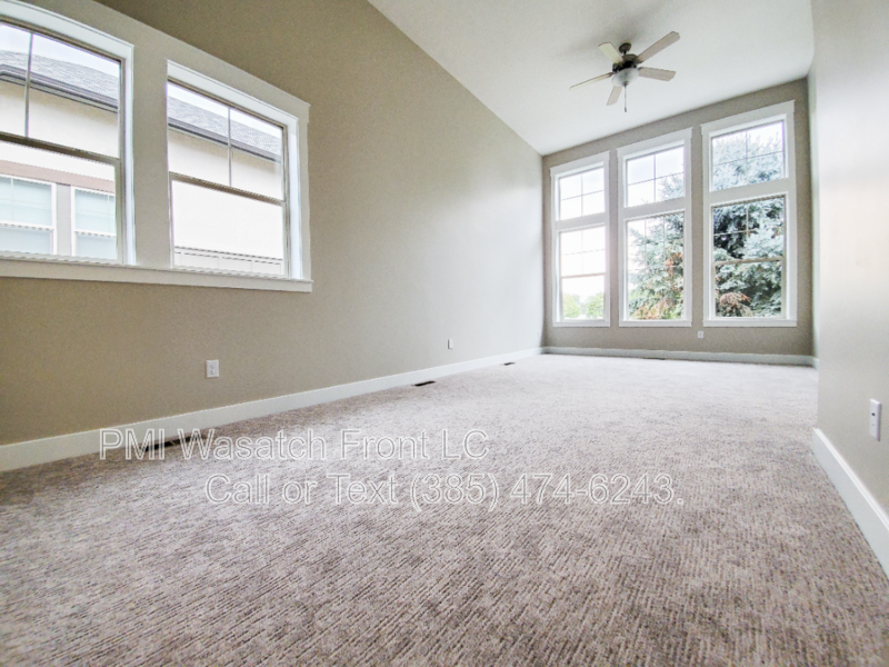 Lovely Sandy Townhome. property image