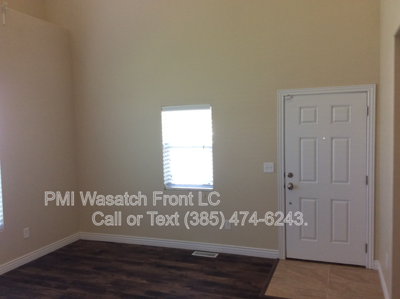 Spacious 4-Bedroom Townhouse Oasis in West Valley City! property image
