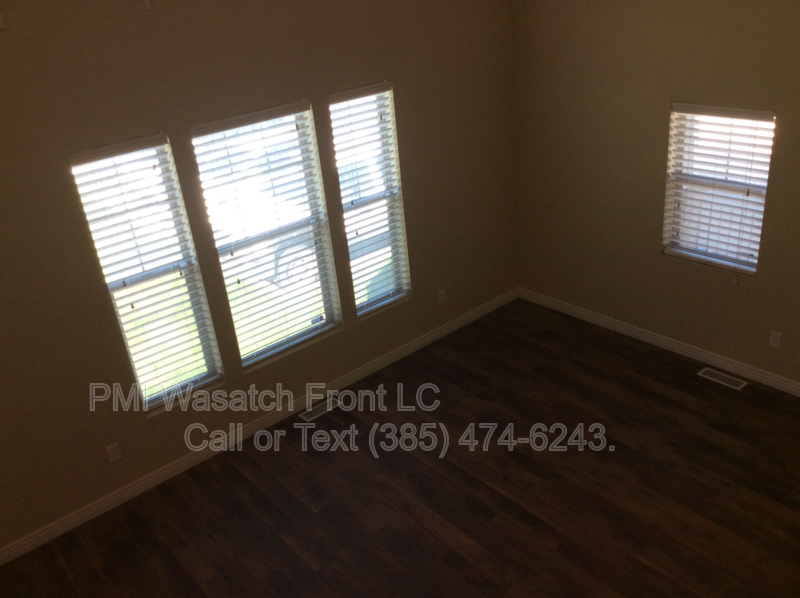 Spacious 4-Bedroom Townhouse Oasis in West Valley City! property image